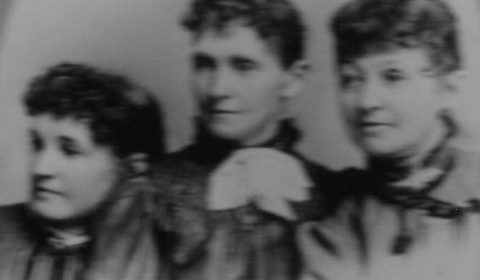 Sarah (Holmes) Smith (middle) with sisters Emily & Eliza