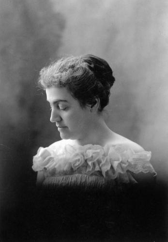 Miss Moore, Circa 1902-1903